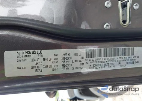 2018 Jeep Compass Limited 4X4 from USA, damaged, VIN 3C4NJDCB1JT398279